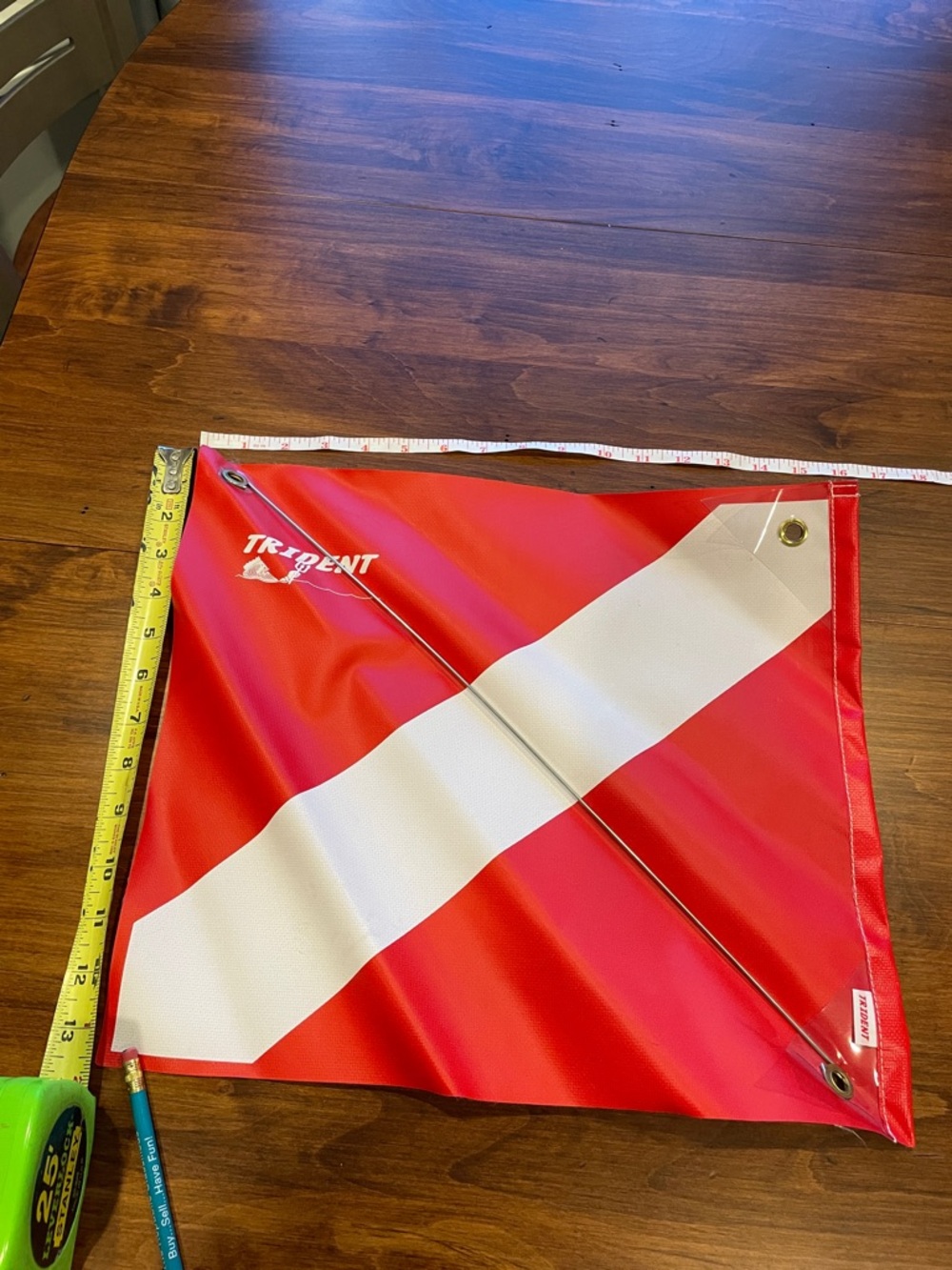 Red & White Dive Flag - Men Swim - Picture 3 of 3